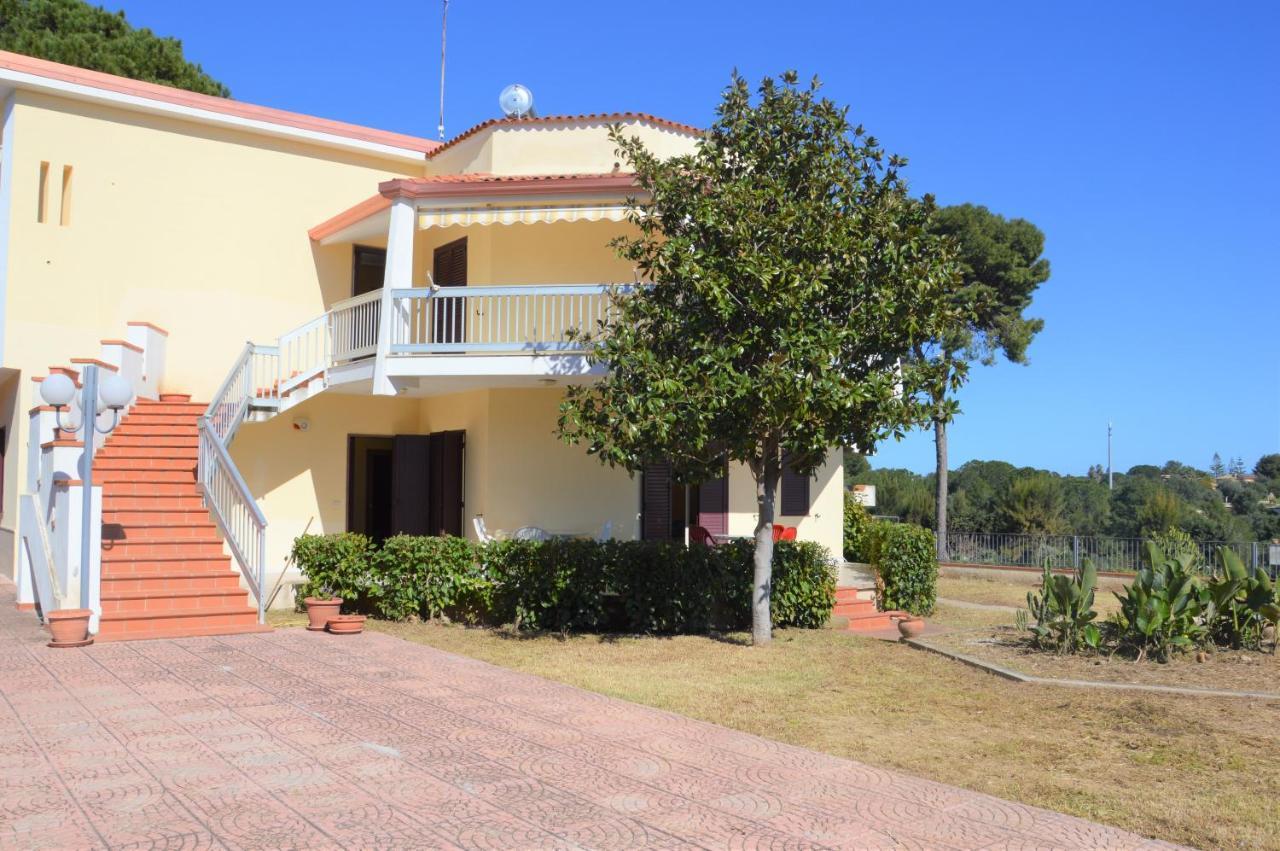 Appartamenti In Villa Polimnia Fontane Bianche Extérieur photo