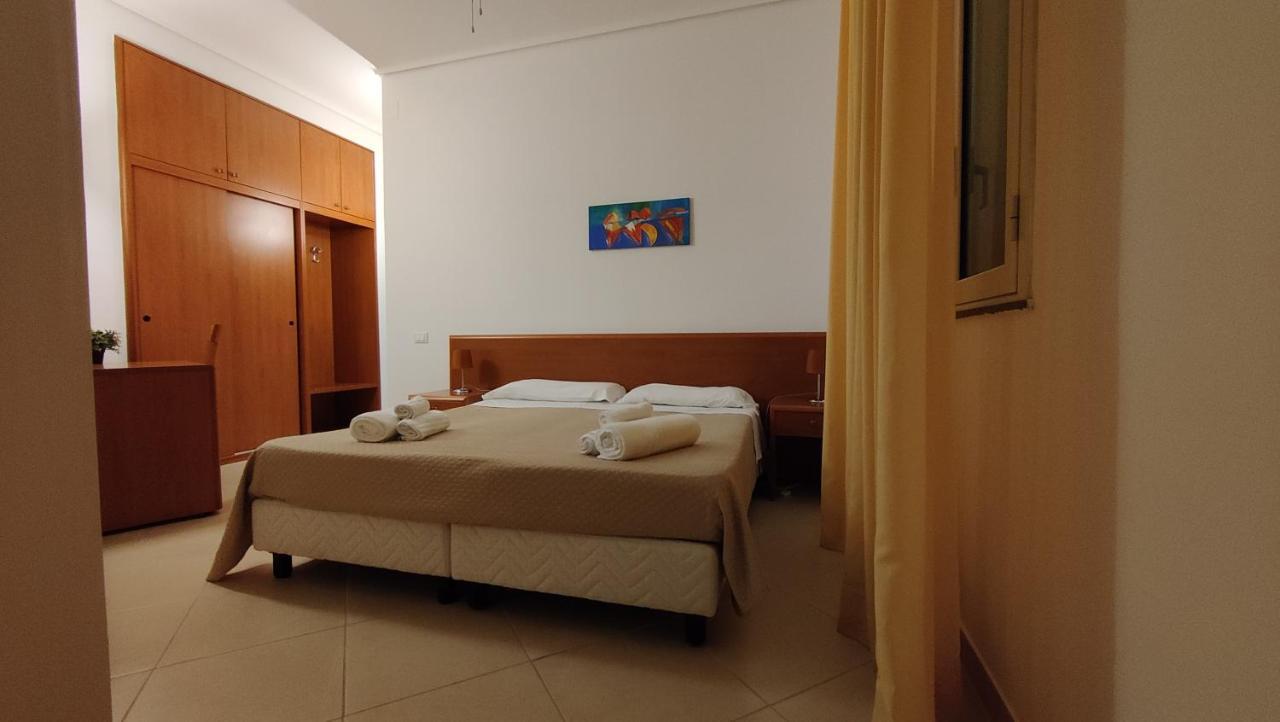 Appartamenti In Villa Polimnia Fontane Bianche Extérieur photo