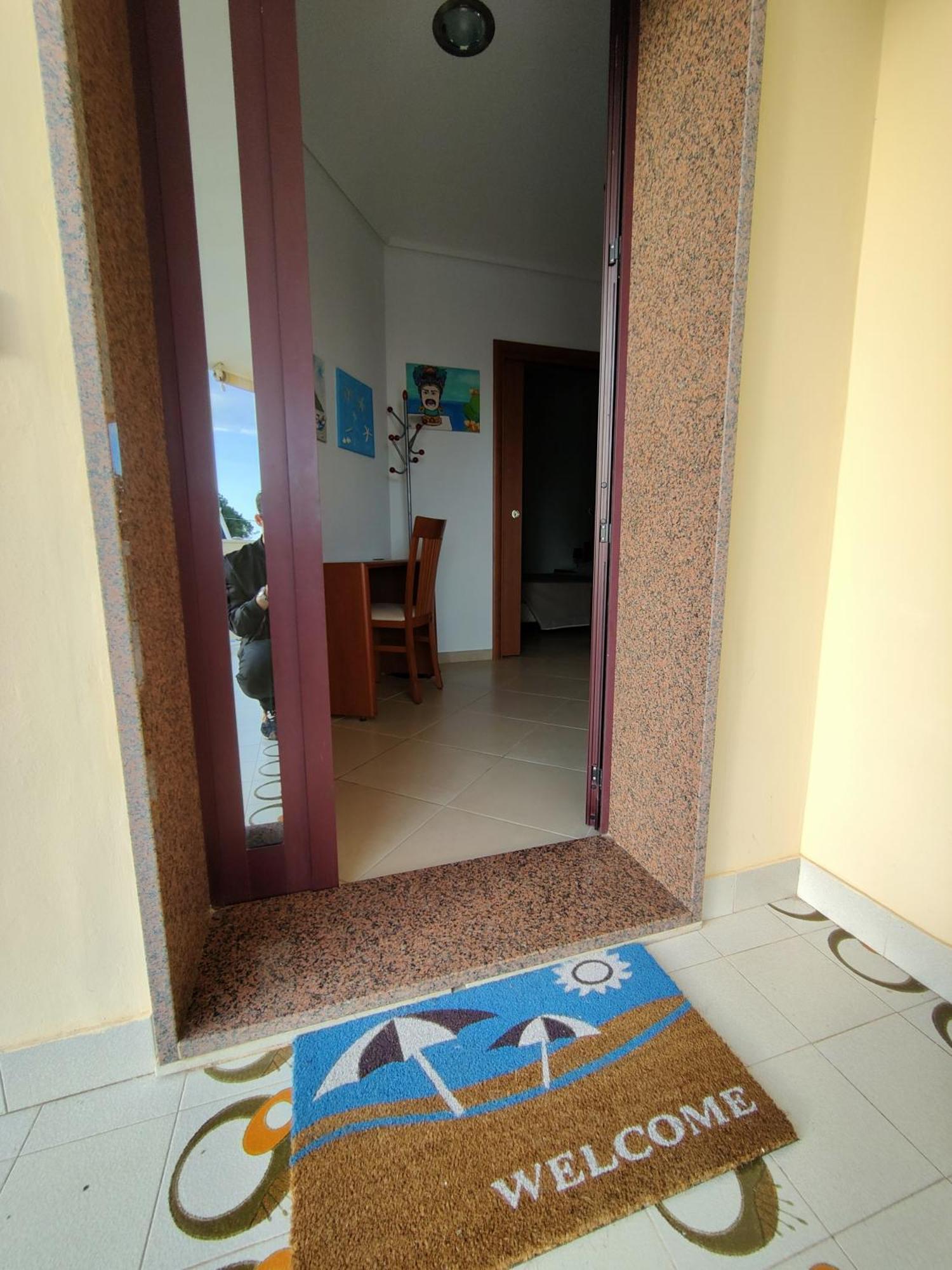 Appartamenti In Villa Polimnia Fontane Bianche Chambre photo